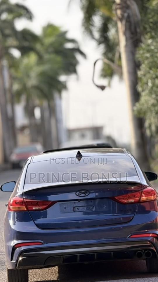 Hyundai Elantra Sport 2018 Blue