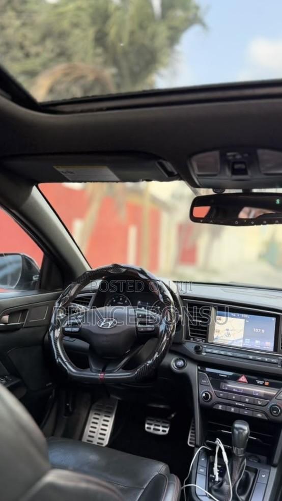 Hyundai Elantra Sport 2018 Blue