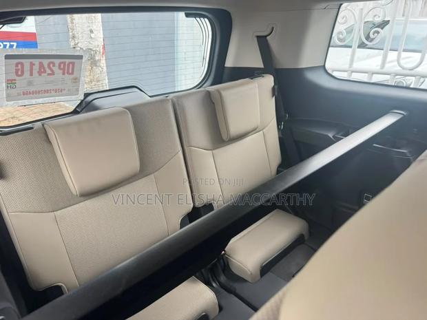 Toyota Land Cruiser Prado 2026 Black