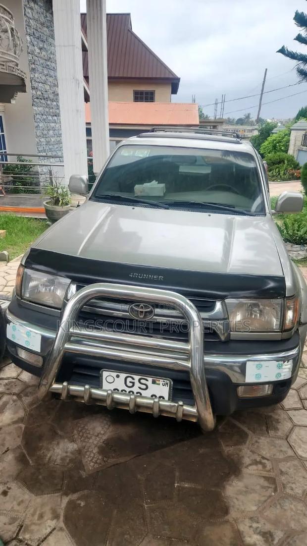 Toyota 4-Runner 1999 Silver