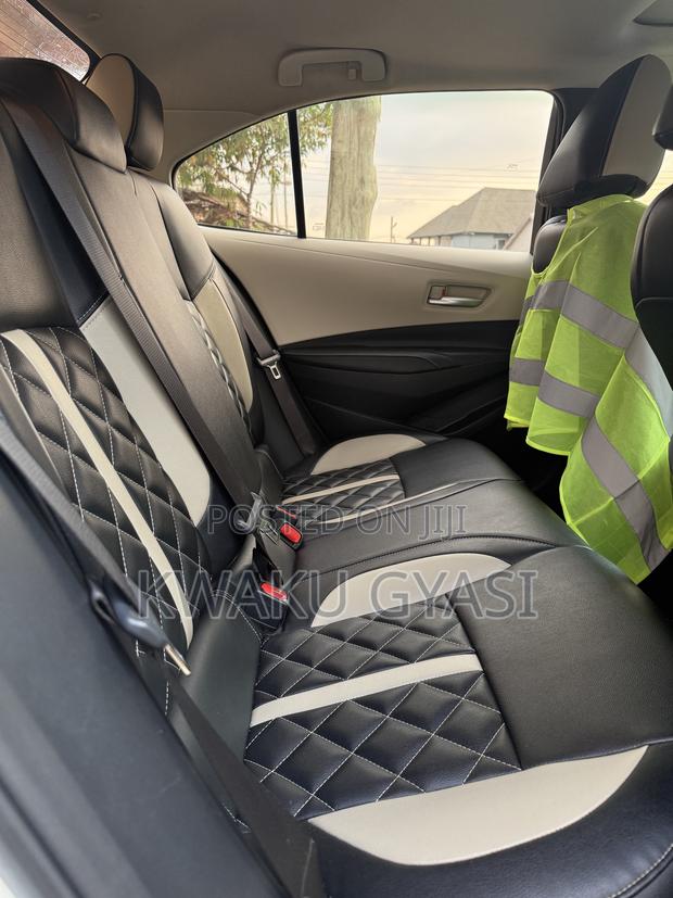 Toyota Corolla 2019 White