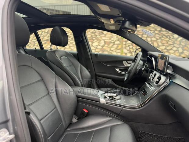 Mercedes-Benz C300 2018 Gray