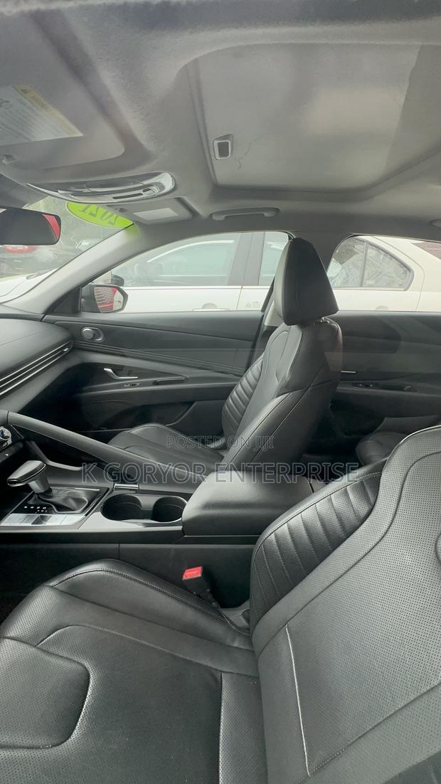 Hyundai Elantra 2021 Gray