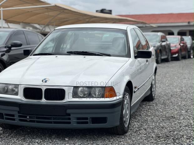 BMW 316i 1995 White