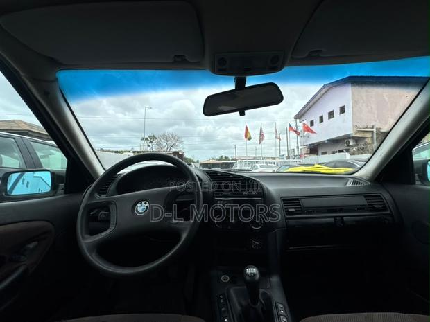 BMW 316i 1995 White