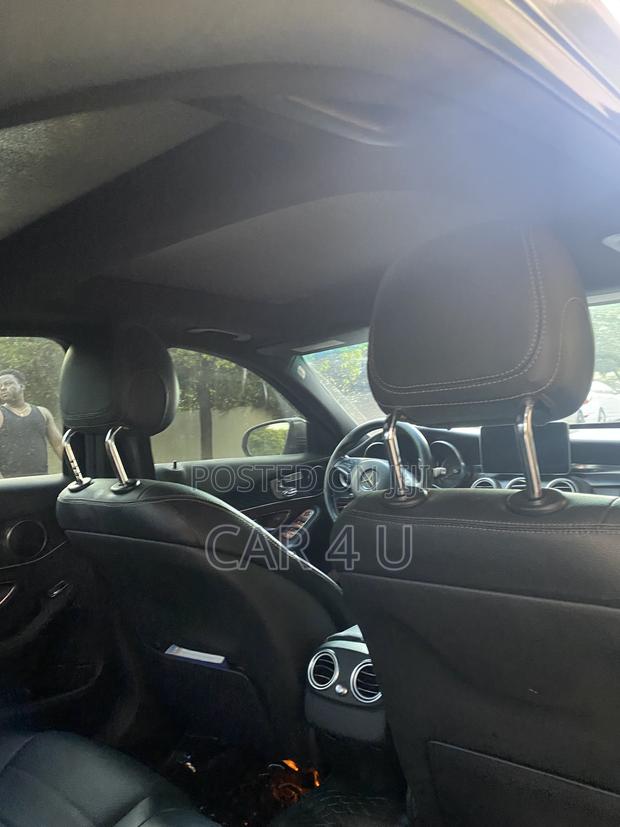 Mercedes-Benz C300 2018 Blue