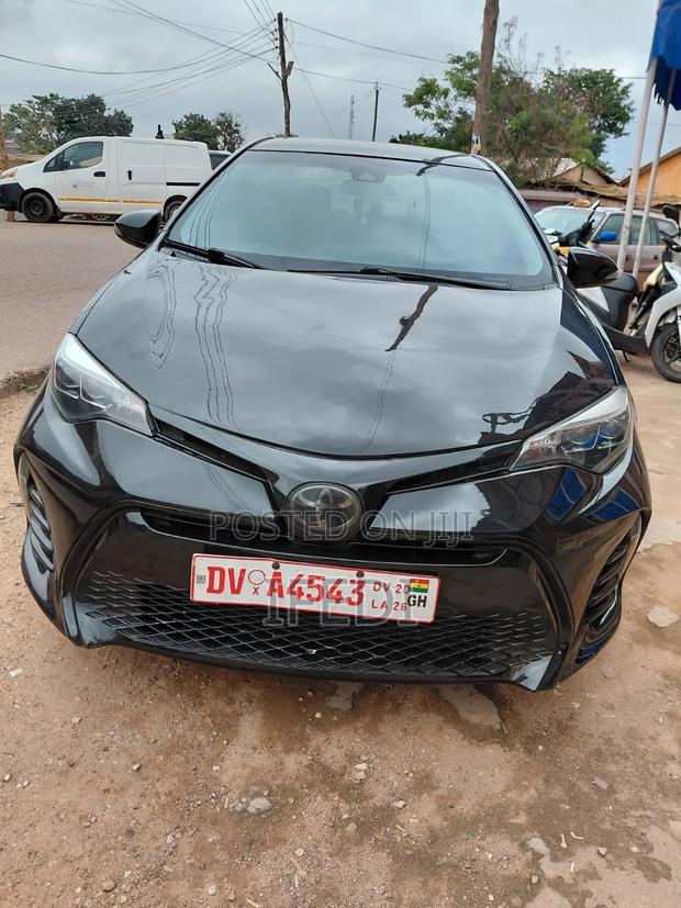 Toyota Corolla 2017 Black