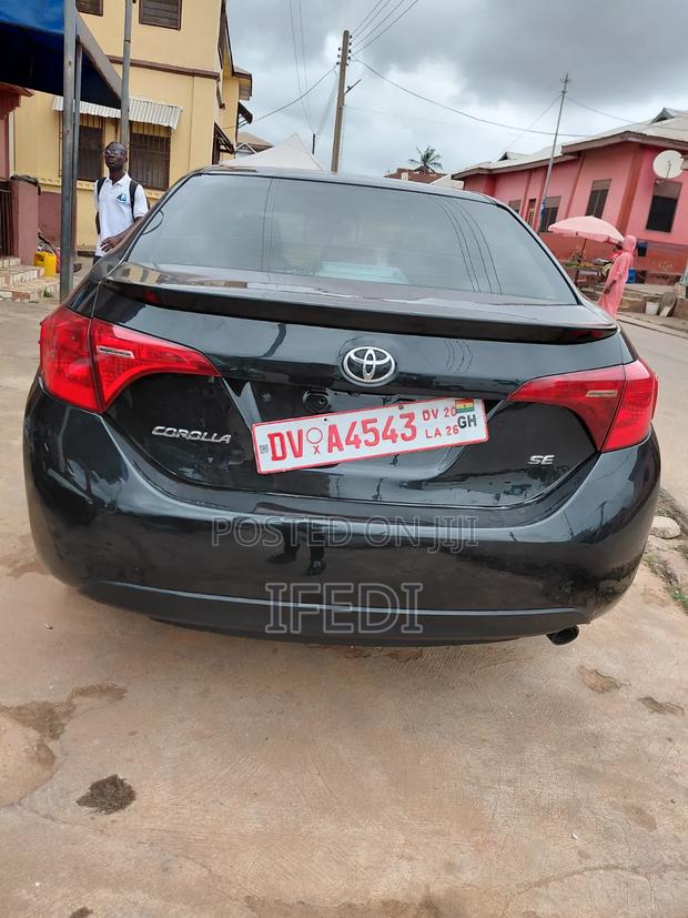 Toyota Corolla 2017 Black