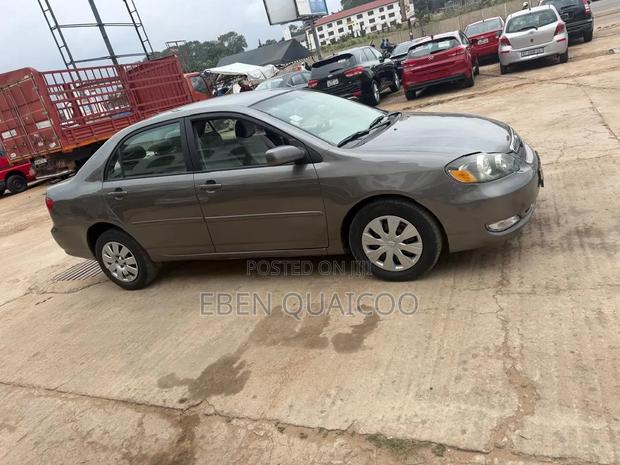 Toyota Corolla 2007 Gray