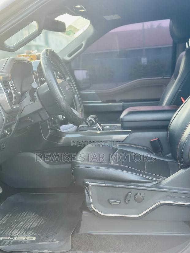 Ford F-150 LARIAT 2022 Black
