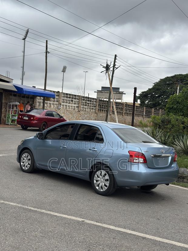 Toyota Yaris L Hatchback 3dr 2013 Blue