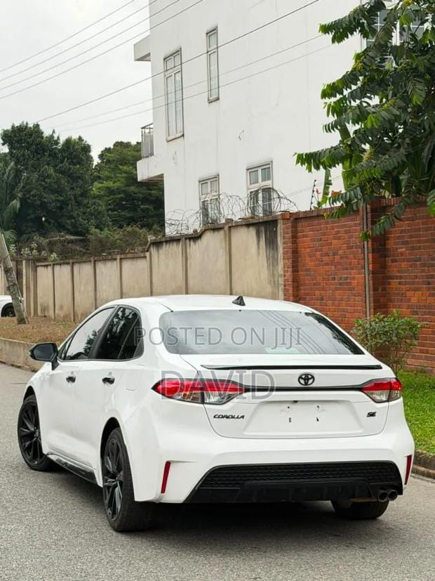 Toyota Corolla 2022 White