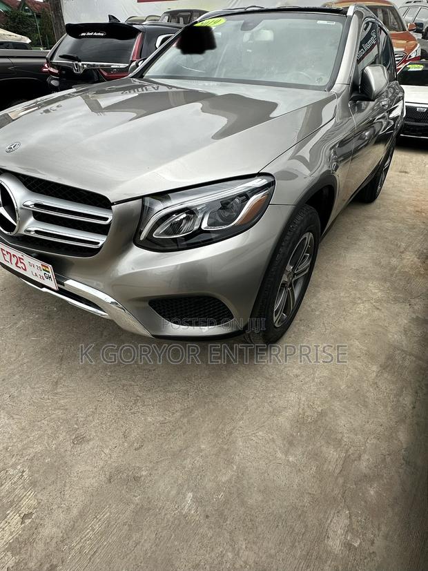 Mercedes-Benz GLC-Class 2019 Gold