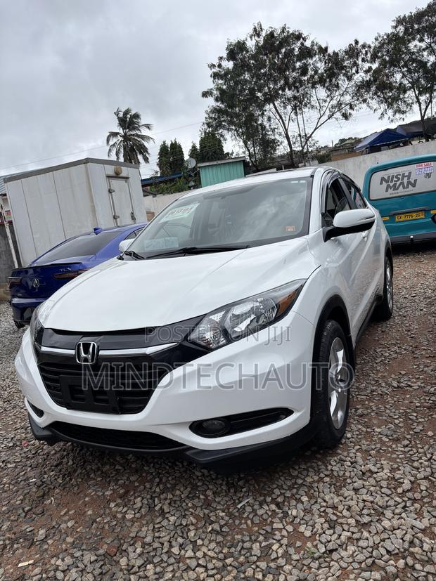 Honda HR-V 4dr SUV (1.5L 4cyl CVT) 2016 White