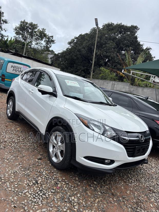 Honda HR-V 4dr SUV (1.5L 4cyl CVT) 2016 White