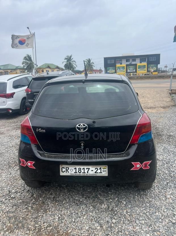 Toyota Vitz 1.3 AWD 3dr 2010 Black