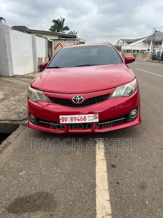 Toyota Camry 2014 Red