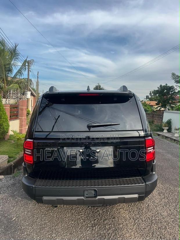 New Toyota Land Cruiser Prado 2025 Black
