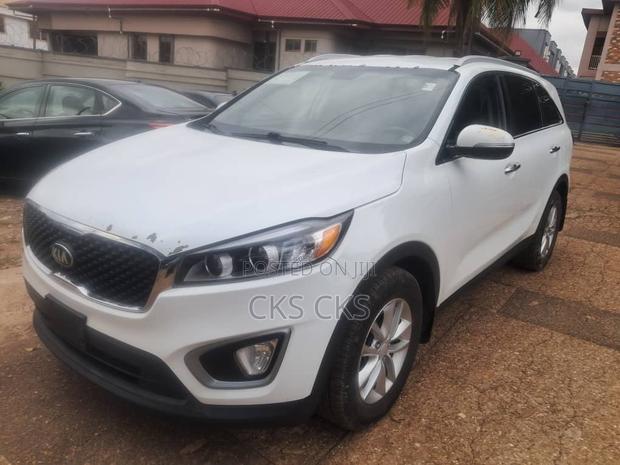 Kia Sorento 2018 White