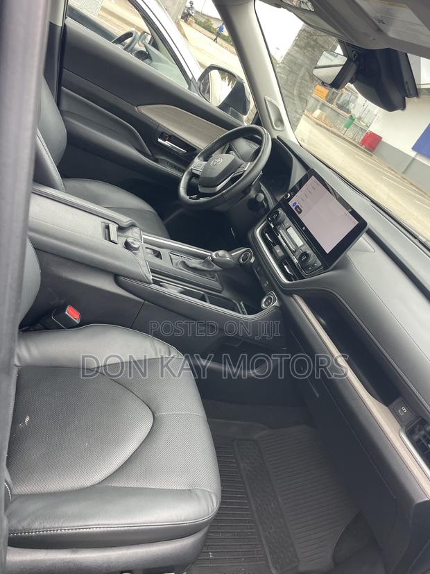 Toyota Highlander Platinum AWD 2024