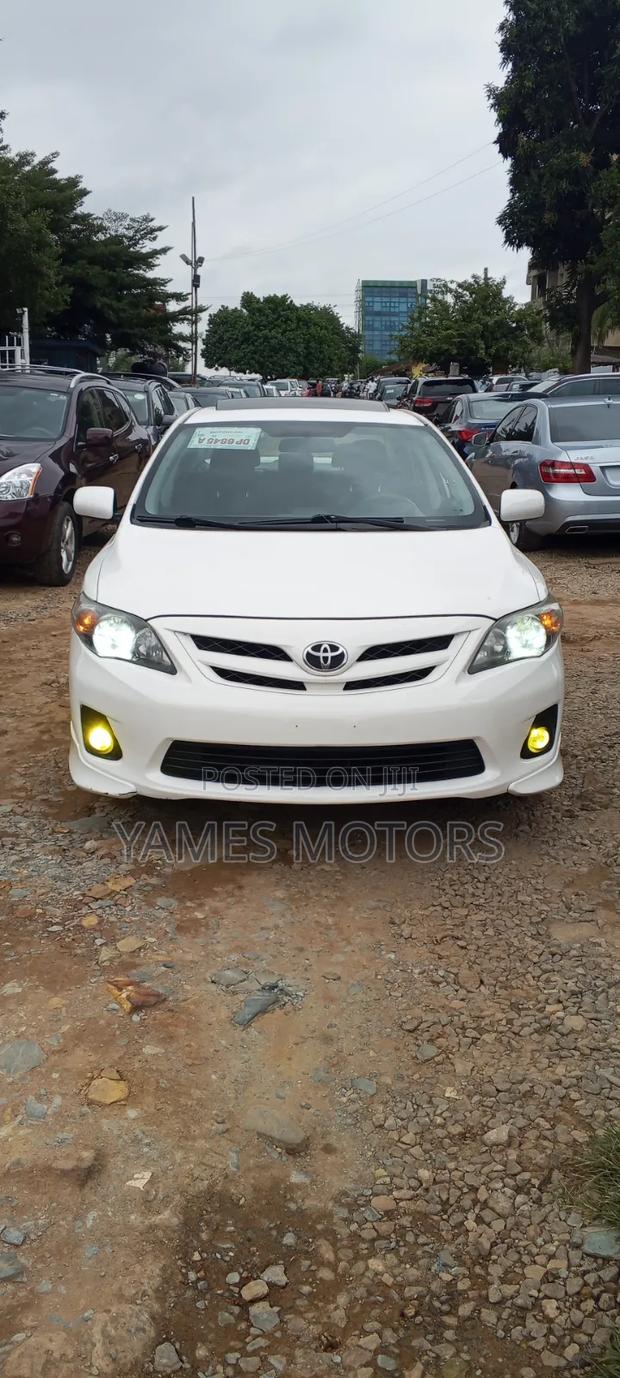 Toyota Corolla 2013 White