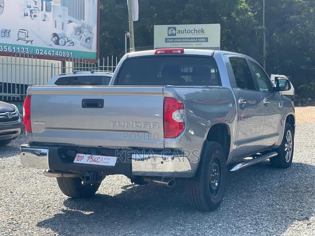 Toyota Tundra 1794 5.7L V8 4x4 CrewMax 5.6 ft. box 145.7 in. WB 2020