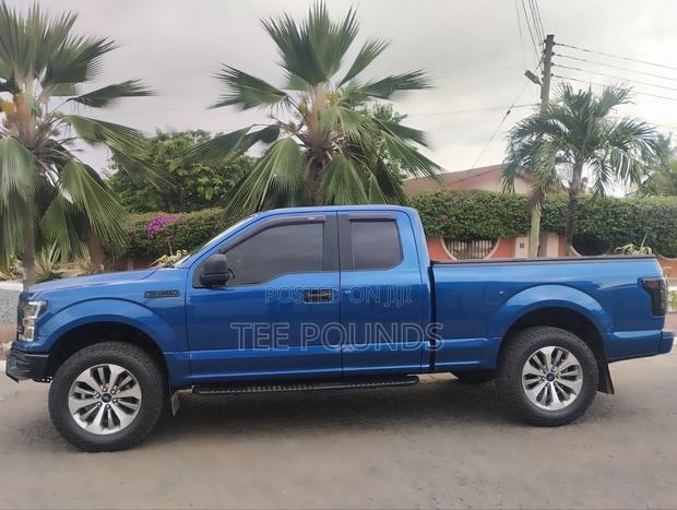 Ford F-150 2018 Blue