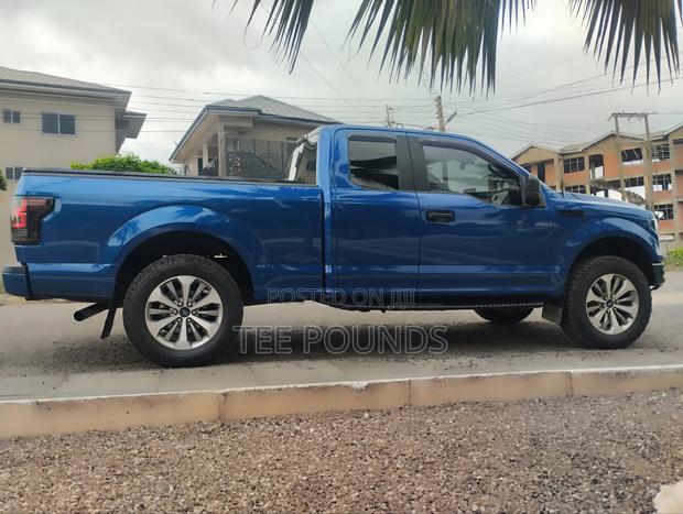 Ford F-150 2018 Blue