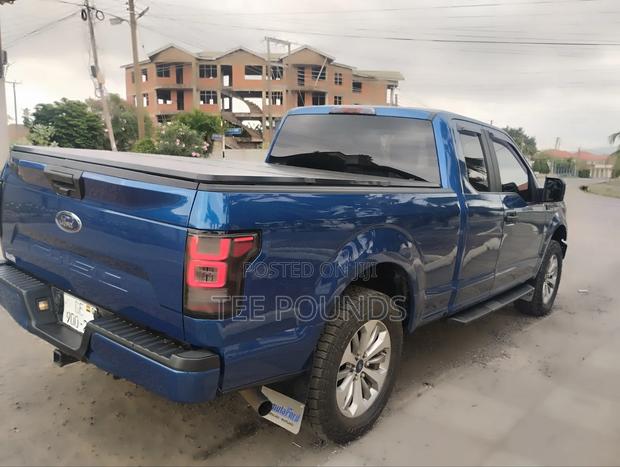 Ford F-150 2018 Blue