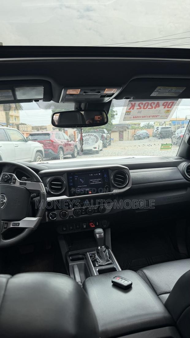 Toyota Tacoma Limited 2019 White