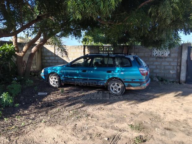 Toyota Carina E 1.6 Hatchback 1998