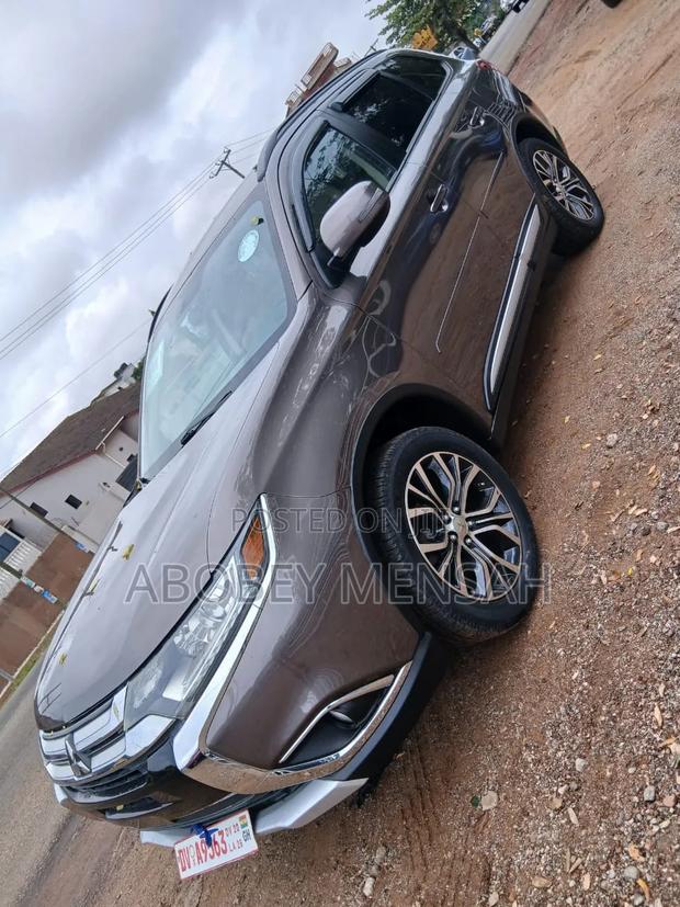 Mitsubishi Outlander SE AWC 2016 Brown