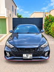 Hyundai Elantra Limited Sedan FWD (2.0L 4cyl 6A) 2017 Black for sale
