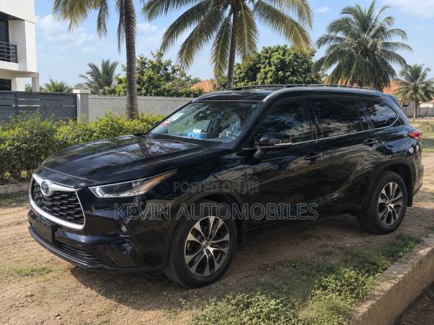 Toyota Highlander 2022 Black