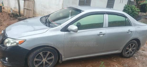 Toyota Corolla 2010 Silver