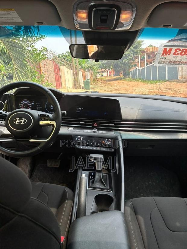 New Hyundai Elantra Limited 2024 Gray
