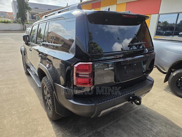 New Toyota Land Cruiser 2025 Black