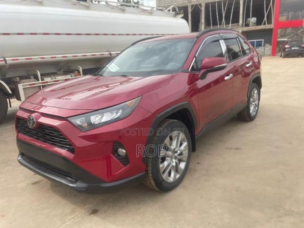Toyota RAV4 2019 Burgundy
