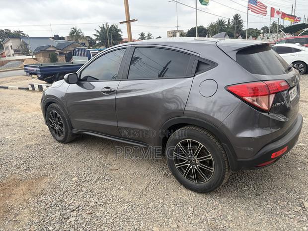 Honda HR-V 4dr SUV (1.5L 4cyl CVT) 2016 Gray