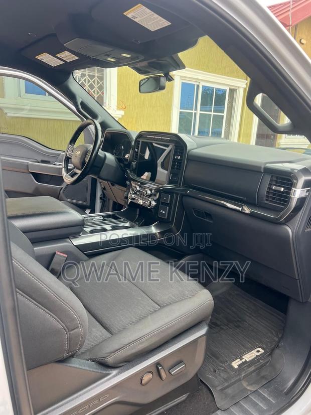 Ford F-150 XLT 2022 White