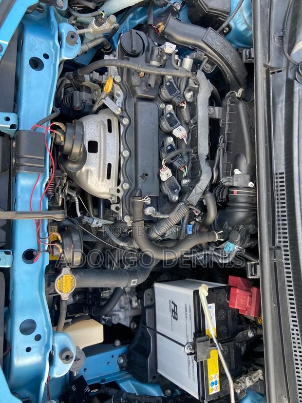 Toyota Vitz 1.0 FWD 5dr 2015 Blue