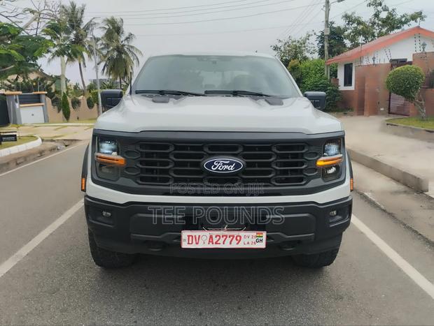 Ford F-150 2025 Beige