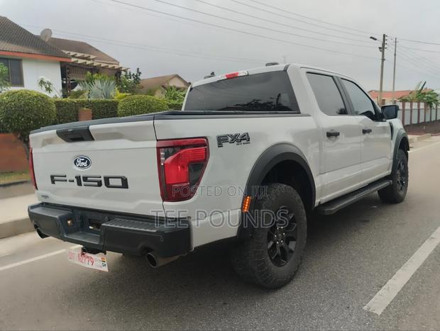Ford F-150 2025 Beige