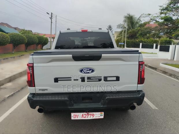 Ford F-150 2025 Beige