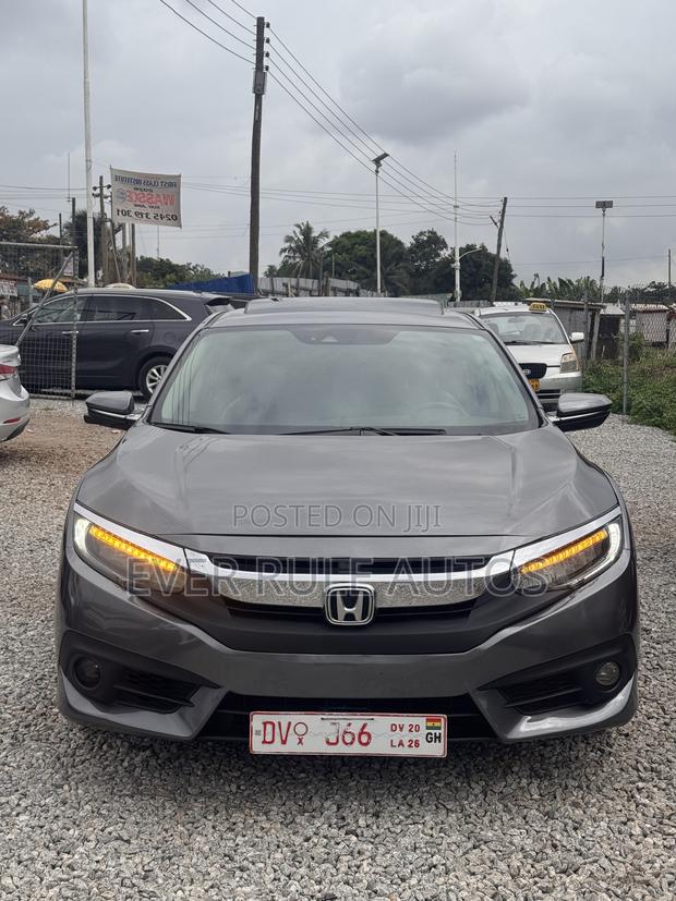 Honda Civic Touring 4dr Sedan (1.5L 4cyl) 2017 Gray