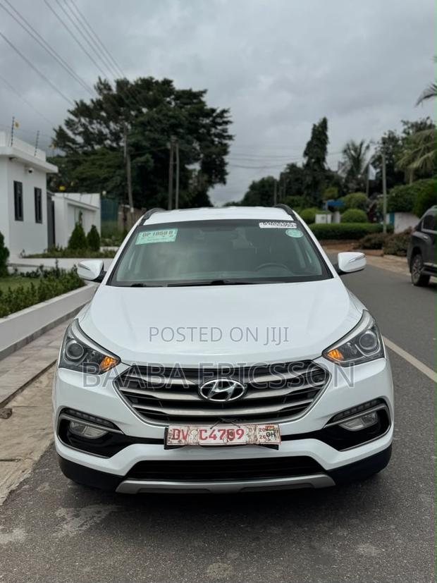 Hyundai Santa Fe 2018 White