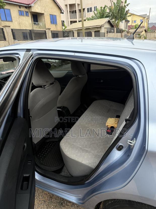 Toyota Vitz 1.3 AWD 3dr 2013 Blue