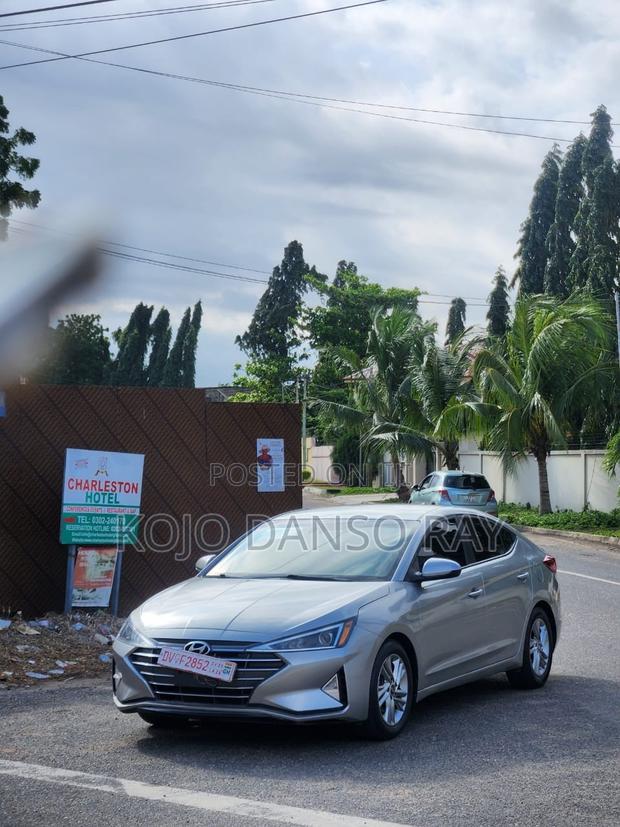 Hyundai Elantra SE 2020 Silver
