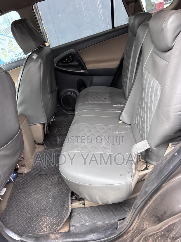 Toyota RAV4 2012 Gray