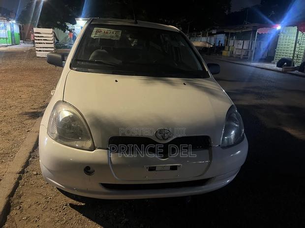 Toyota Yaris 1999 White